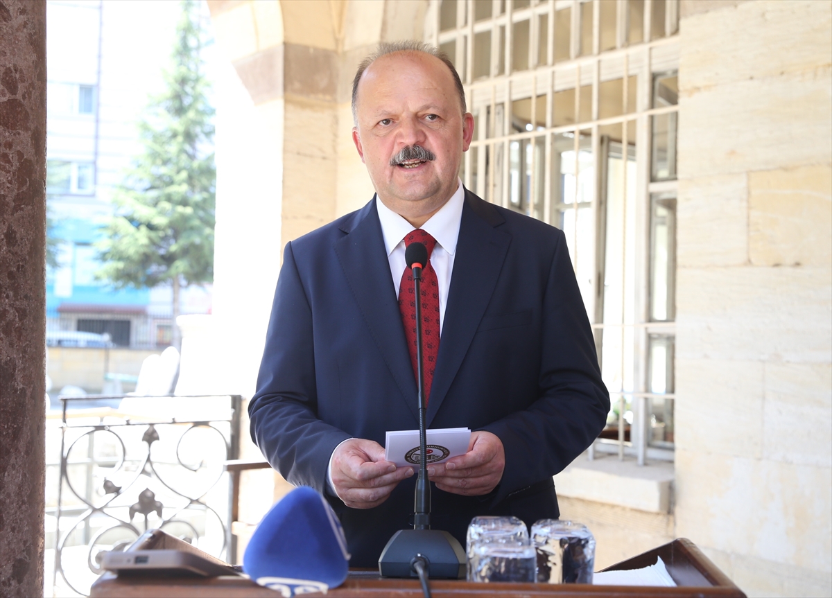 Atatürk'ün Kastamonu'ya gelişi ve Şapka İnkılabı'nın 100. yıl dönümü kutlamaları sona erdi