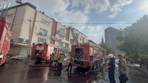 İSTANBUL (AA) – İstanbul Bağcılar'da tekstil atölyesinin çatısında çıkan yangın,