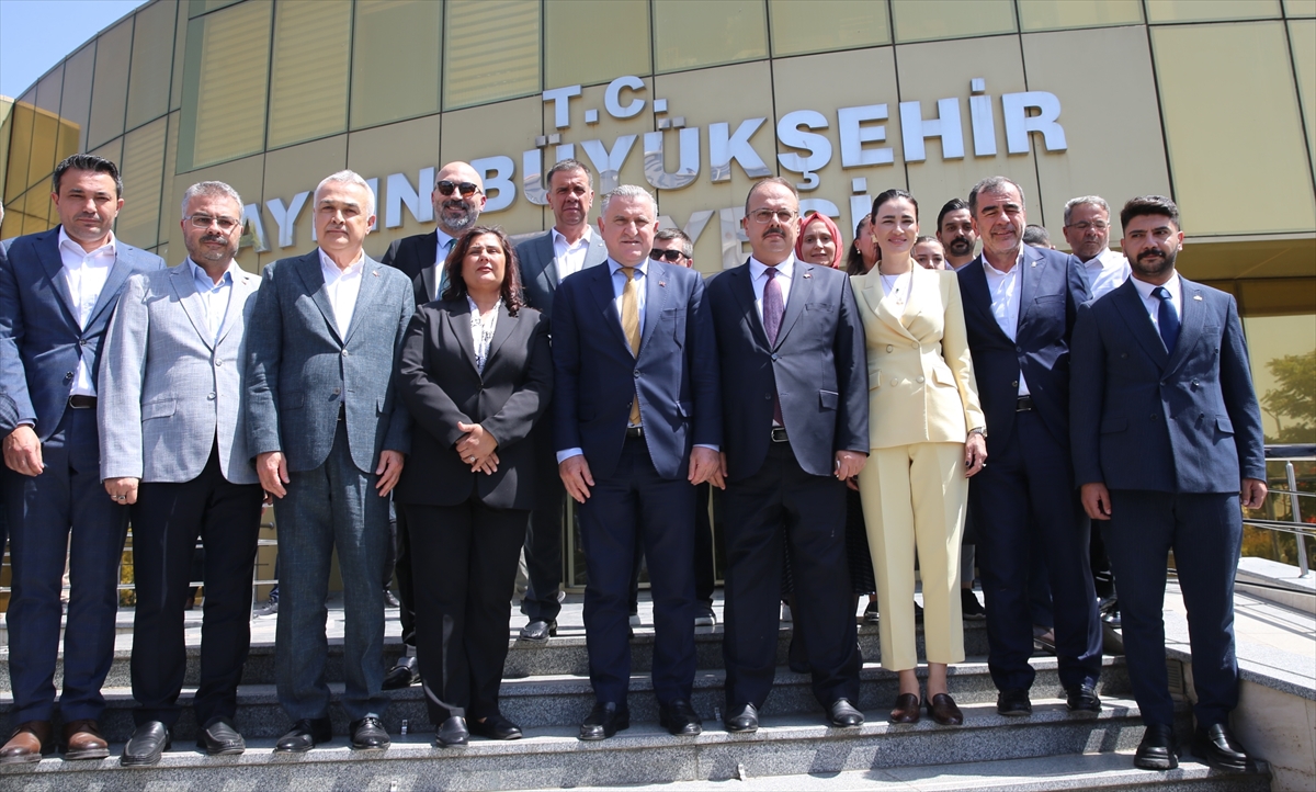 Bakan Bak, Aydın Büyükşehir Belediyesi Başkanı Çerçioğlu'nu ziyaret etti
