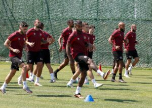 BALIKESİR (AA) – Trendyol 1. Lig'in 3. haftasında sahasında Adana