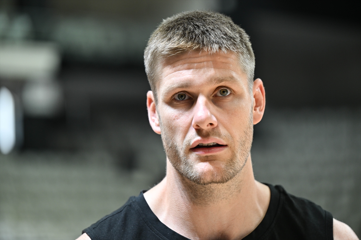 Beşiktaş'ın Kanadalı basketbolcusu Conor Morgan, yeni sezonda da takımına güveniyor: