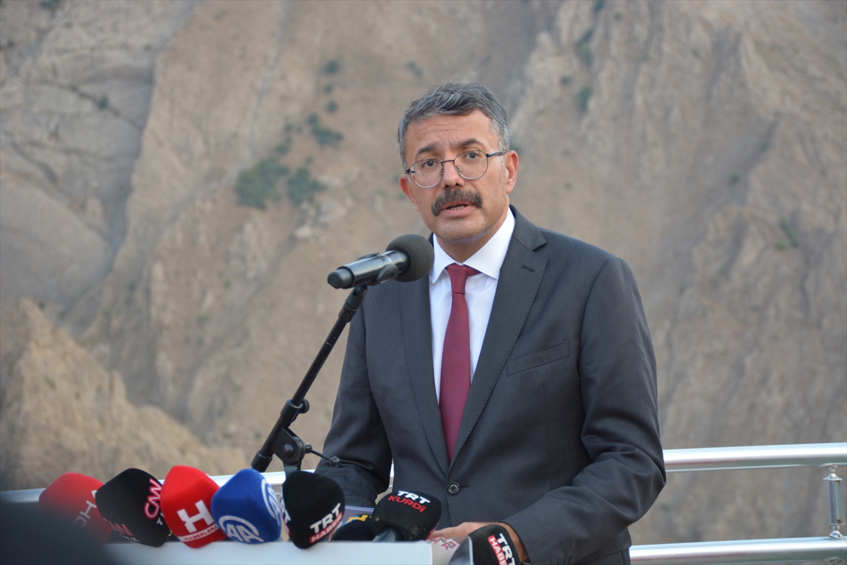 “Bir Anadolu Şenliği” ilk durağı olan Hakkari'de başladı