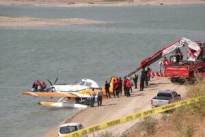 BURDUR (AA) – Burdur'un Bucak ilçesinde kaza kırıma uğrayan uçak,
