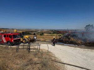 İSTANBUL (AA) – İstanbul Çatalca'da aynı anda 2 farklı noktada