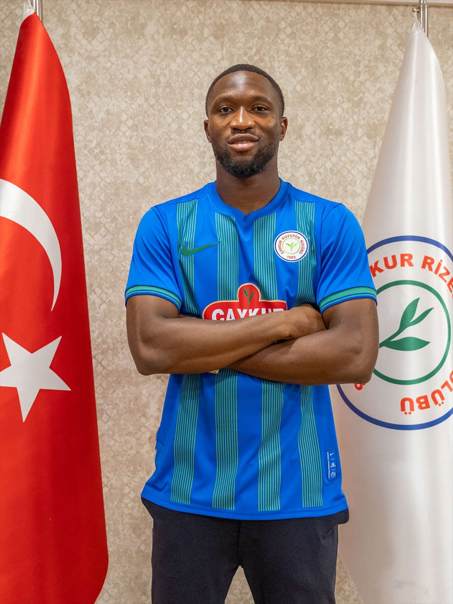 Çaykur Rizespor, Malili oyuncu Modibo Sagnan'ı transfer etti