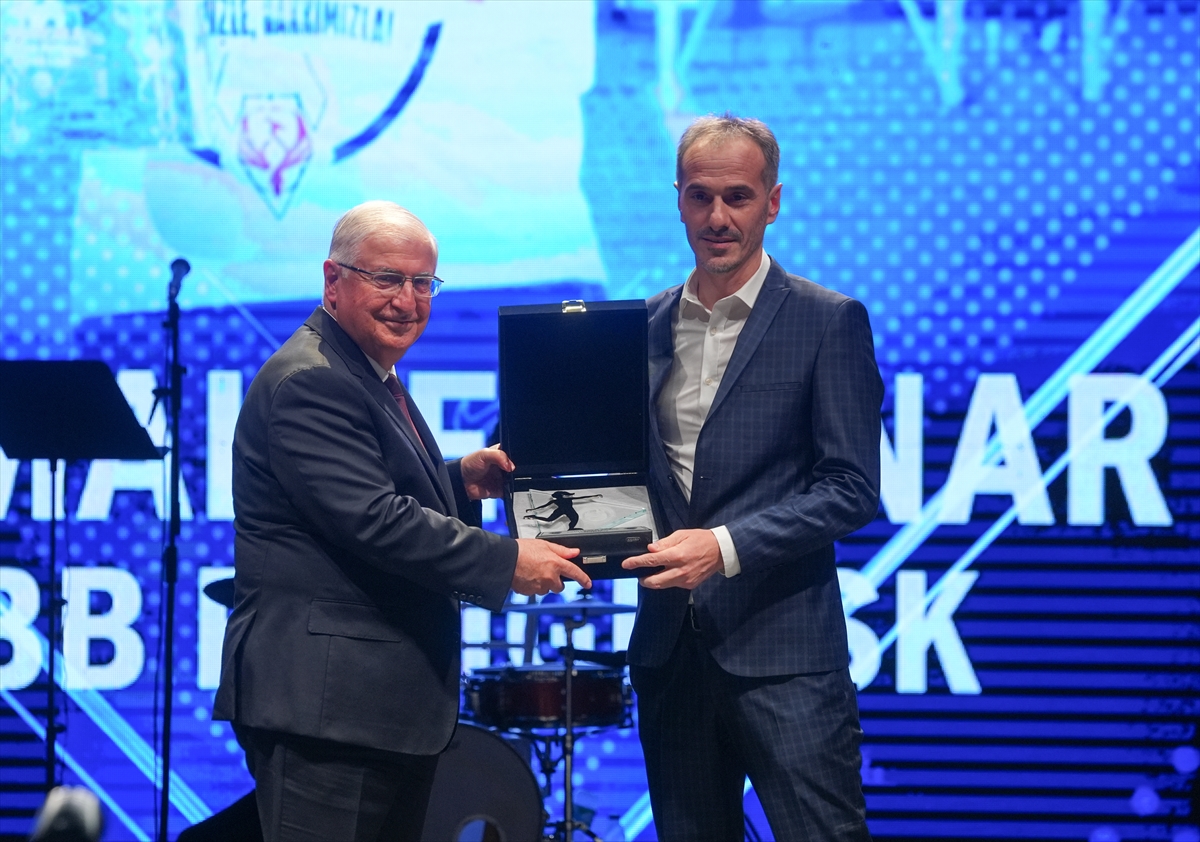CerModern'de “II. Kristal Ayaklar Ödül Töreni” düzenlendi