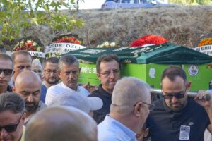 ANKARA (AA) – CHP Genel Başkanı Özgür Özel, Balıkesir'in Burhaniye