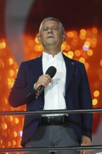 - "Buradan samimi davetimdir. Milliyetçi Hareket Partisi'nin, AK Parti'nin bütün