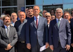 İSTANBUL (AA) – CHP Grup Başkanvekilleri Gökhan Günaydın ve Ali