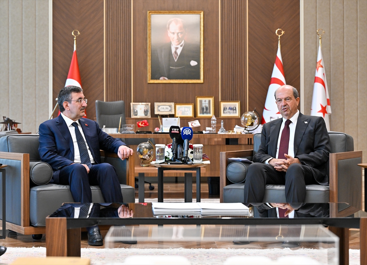 Cumhurbaşkanı Yardımcısı Yılmaz, KKTC Cumhurbaşkanı Tatar'ı ziyaretinde konuştu: