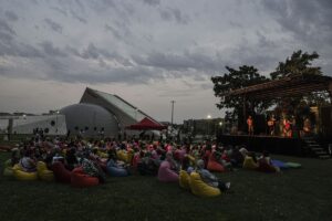 ANKARA (AA) – FATMA NUR CANDAN – Devlet Tiyatroları Kamyon