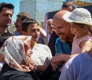 - "Bugün dünyanın ülkeleri İsrail'le ticareti Türkiye'nin yaptığı gibi kesmeye