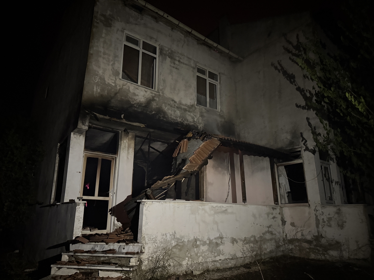 GÜNCELLEME 2 – Edirne'de çıkan orman yangınına müdahale ediliyor