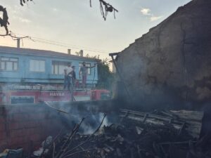 EDİRNE (AA) – Edirne'nin Havsa ilçesinde çıkan yangında bir ev