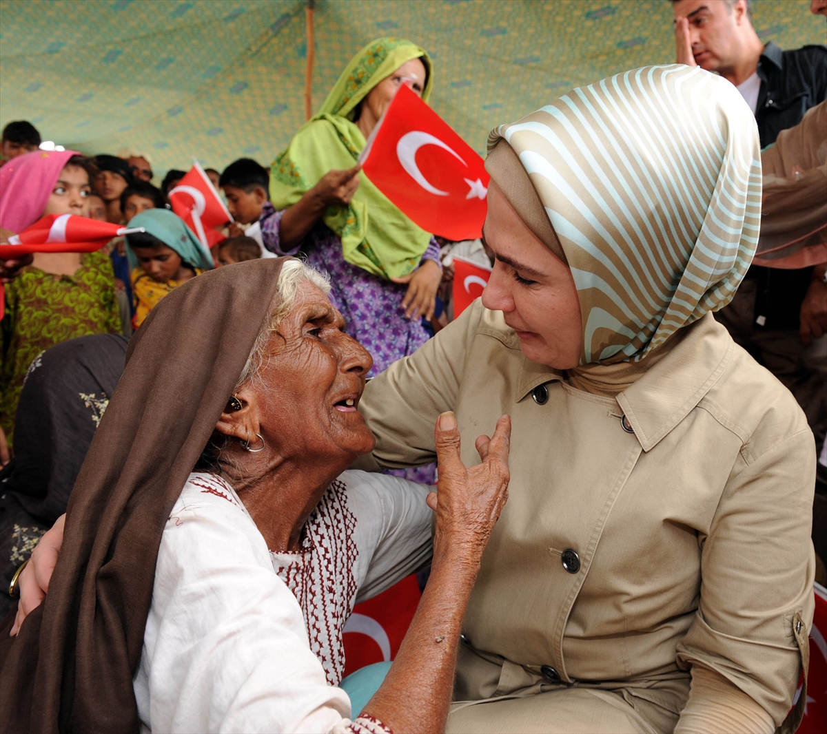 Emine Erdoğan'dan Pakistan'daki sel felaketine ilişkin paylaşım: