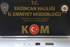 ERZİNCAN (AA) – Erzincan'da, ehliyet sınavına kopya düzeneğiyle giren kişi