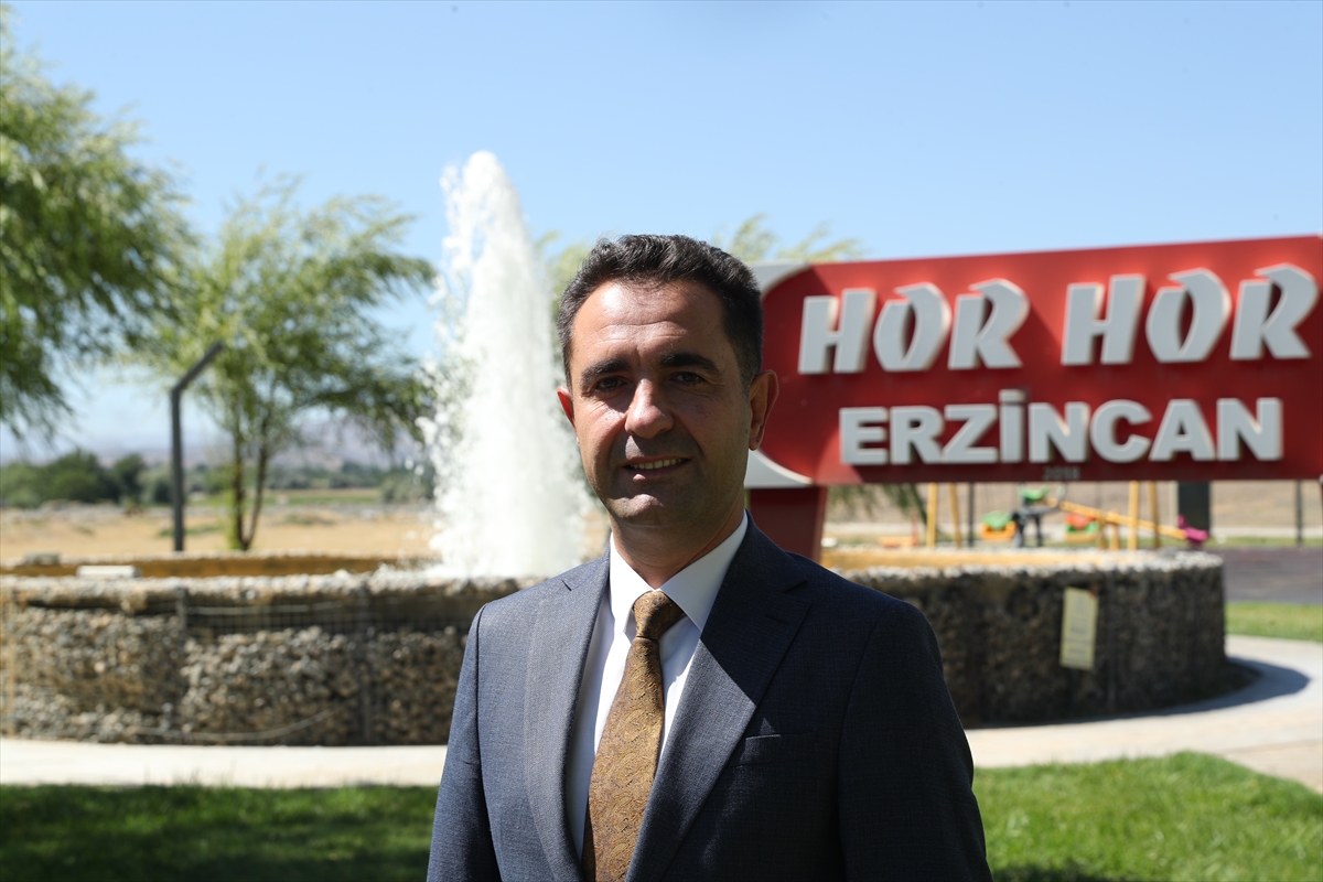 Erzincan'daki Hor Hor Kaplıcası zengin mineralli suyuyla misafirlerini ağırlıyor