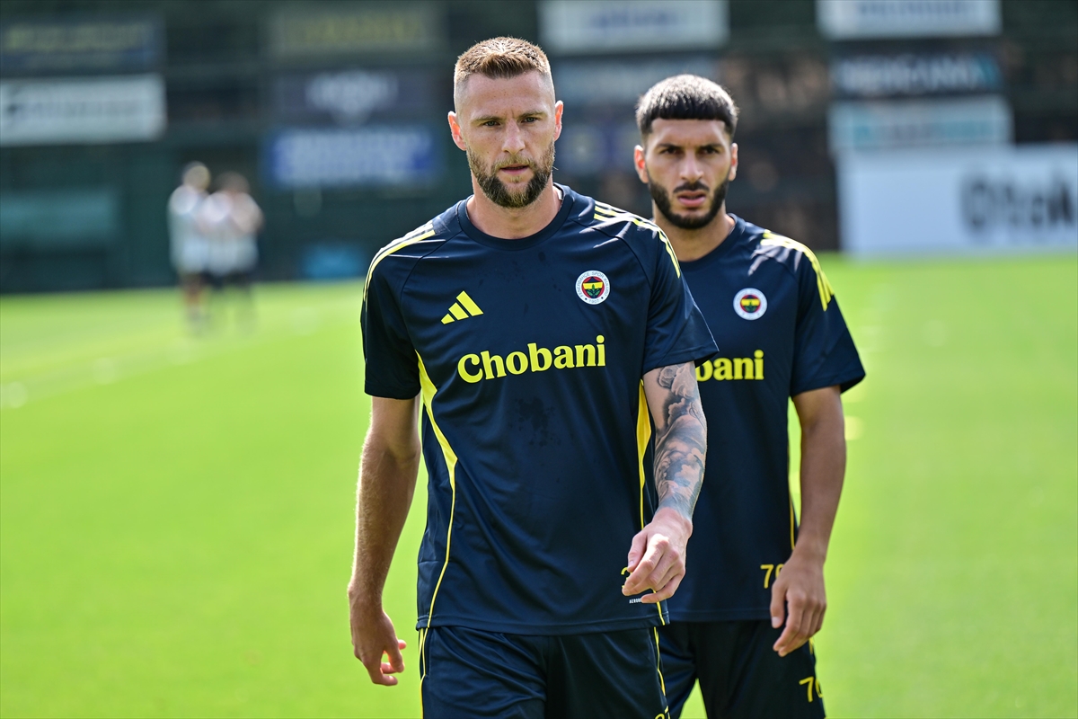 Fenerbahçe, Feyenoord maçı hazırlıklarını tamamladı