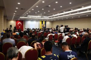 - "Ben şahsi egolarımı bir kenara bıraktım. Herkesin de bırakmasını