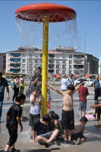 ŞANLIURFA (AA) – Gaziantep, Şanlıurfa, Malatya ve Kahramanmaraş'ta sıcak hava