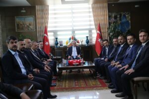 BİTLİS (AA) – Gençlik ve Spor Bakanı Osman Aşkın Bak,