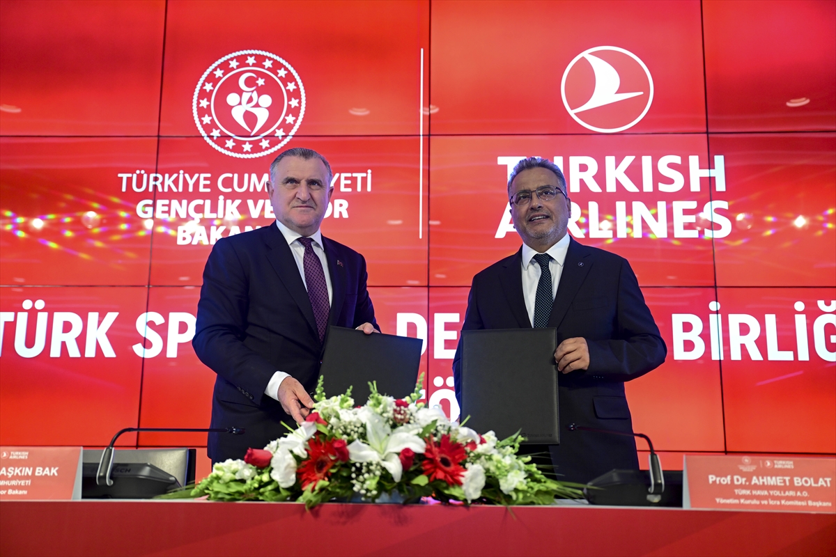 Gençlik ve Spor Bakanlığı ile Türk Hava Yolları arasında “Türk Sporuna Destek ve İş Birliği” protokolü