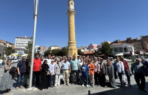 ÇORUM (AA) – Hakkari'nin Şemdinli ilçesinde 1986-1988 yıllarında vatani görevini