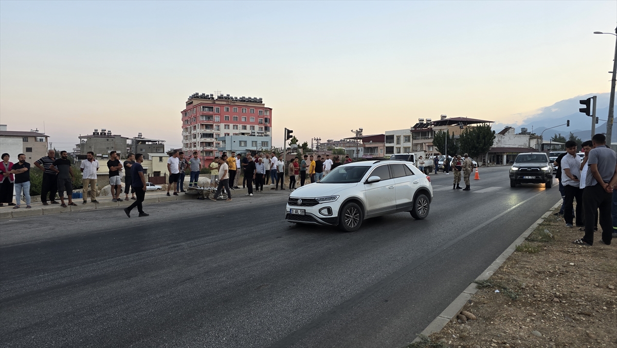 Hatay'da ciple çarpışan motosikletin sürücüsü öldü