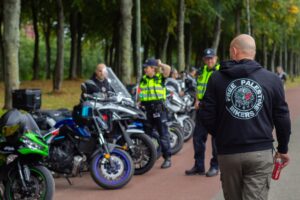 LAHEY (AA) – Hollanda’nın Lahey kentinde toplanan çok sayıda motosiklet