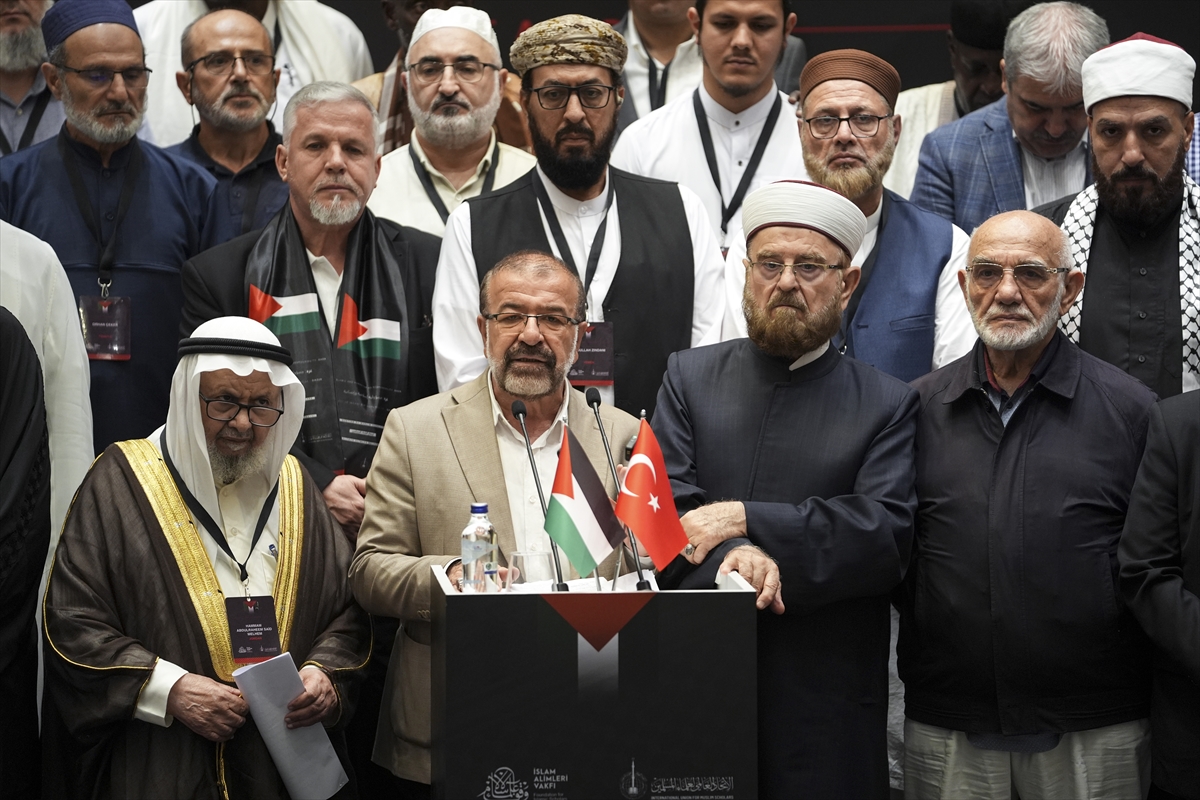 “İslami ve İnsani Bir Sorumluluk: Gazze” konferansı çalıştaylarla sürüyor
