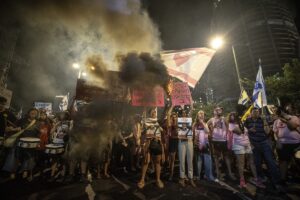 - İsrailli esir yakınları, Netanyahu hükümetinin, esirleri Gazze'den geri getirmek