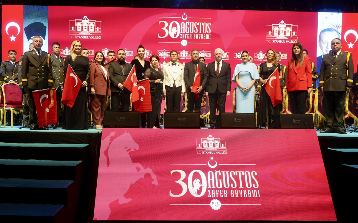 İstanbul Valiliğince 30 Ağustos Zafer Bayramı programı düzenlendi