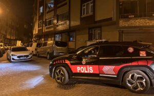 İSTANBUL (AA) – İstanbul'da göçmen kaçakçılığı organizatörleri ve düzensiz göçmenlere