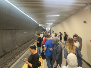 İSTANBUL (AA) – İstanbul'da M3 Bakırköy-Kayaşehir Metro Hattı'nda teknik arıza