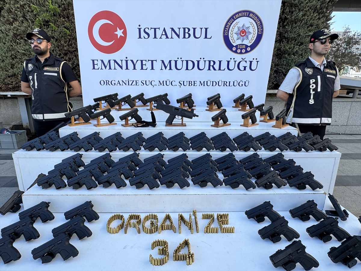 İstanbul'da suç örgütlerine yönelik operasyonlarda yakalanan şüphelilerden 69'u tutuklandı