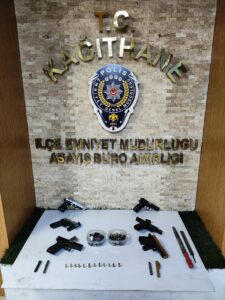 İSTANBUL (AA) – Kağıthane'de suçta kullanılan silahların iğne ve namlu