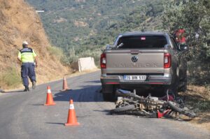 İZMİR (AA) – İzmir'in Ödemiş ilçesinde pikapla motosikletin çarpıştığı kazada
