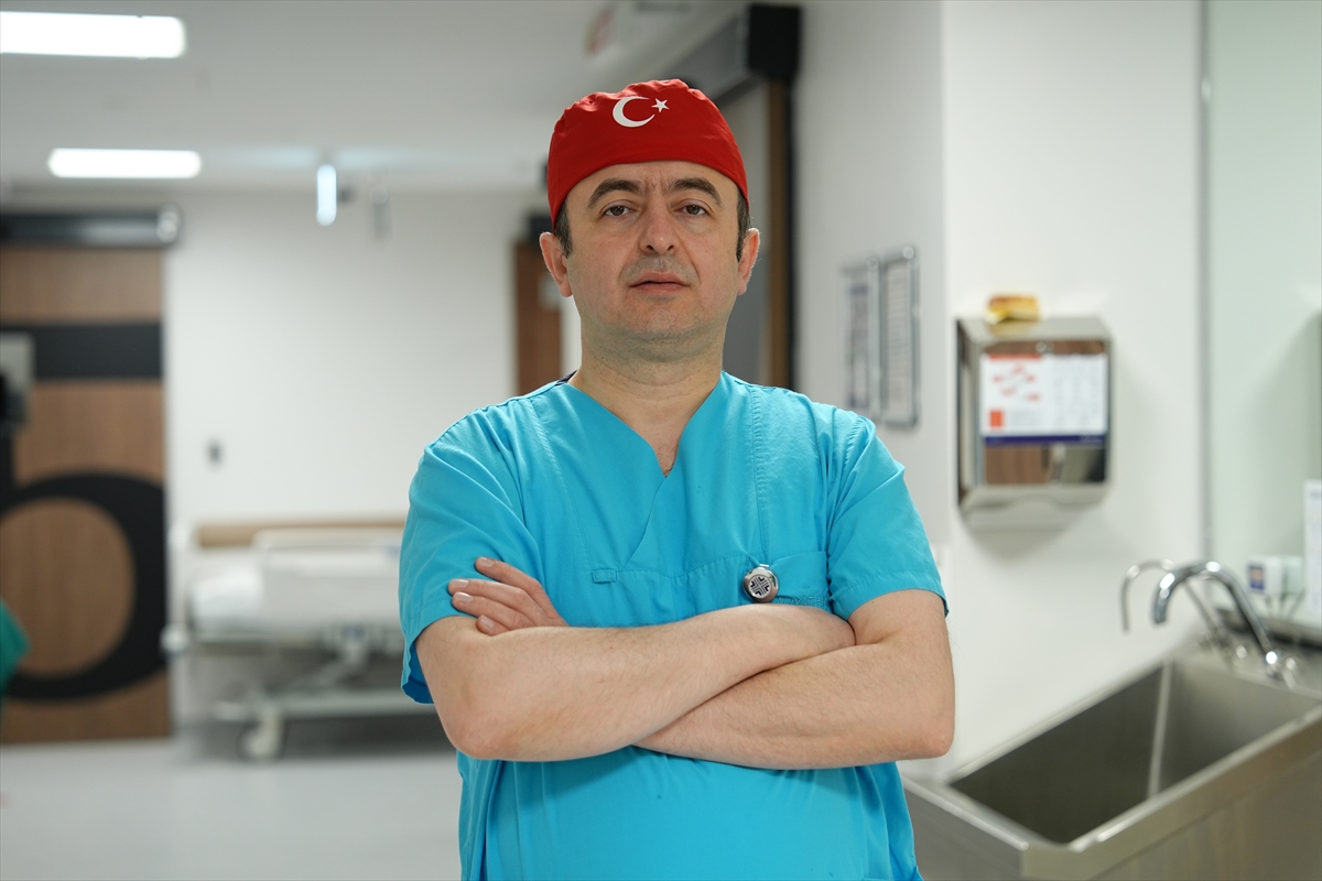 Kapalı ameliyatla testis kanserinden kurtuldu