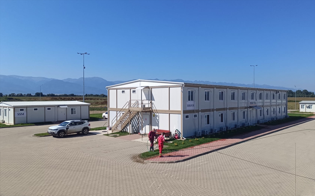 Karmod, Romanya'da otoyol projesi için konteyner şantiye yapıları kurdu