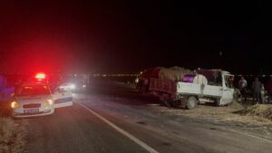 KARS (AA) – Kars'ta traktör, otomobil ve süt toplama kamyonetinin