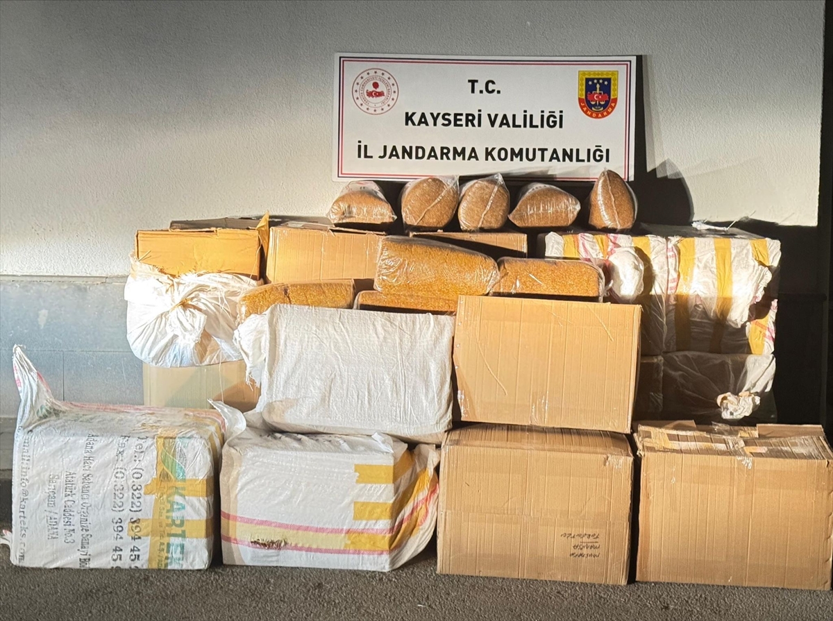 Kayseri'de yolcu otobüsünde 750 kilogram kaçak tütün ele geçirildi
