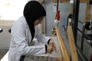 SAMSUN (AA) – Samsun'da kenevir dokuma geleneği, kadınların elinde yaşatılmaya