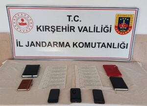 KIRŞEHİR (AA) – Kırşehir'de düzenlenen tefecilik operasyonunda gözaltına alınan 3