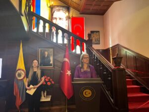 BOGOTA (AA) – Kolombiya'nın başkenti Bogota'da 30 Ağustos Zafer Bayramı