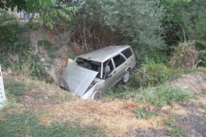 KONYA (AA) – Konya'nın Beyşehir ilçesinde su kanalına düşen otomobildeki