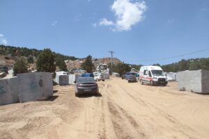 KONYA (AA) – Konya'nın Beyşehir ilçesinde, üzerine mermer blok düşen