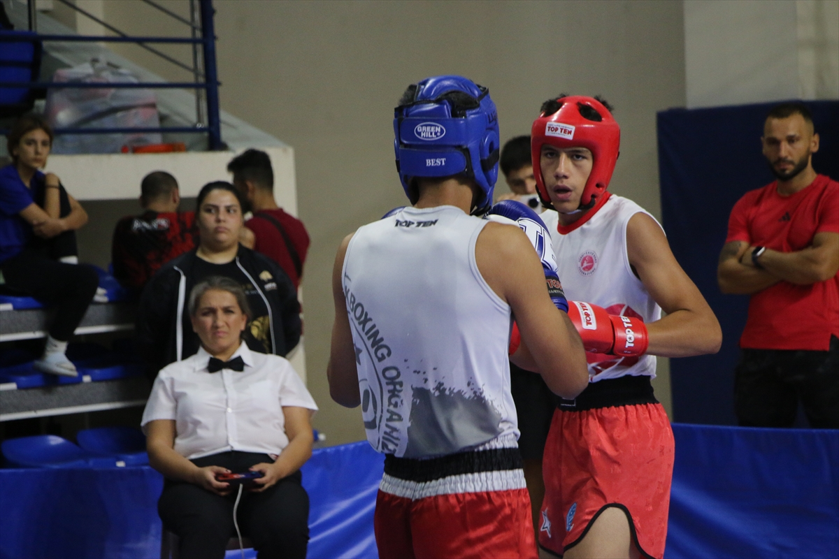 Kütahya'da Zafer Kupası Kick Boks Turnuvası düzenlendi