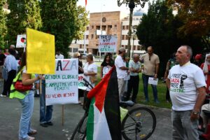 ÜSKÜP (AA) – Kuzey Makedonya'nın başkenti Üsküp'te, İsrail'in soykırım yaptığı