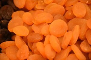 MALATYA (AA) – Malatya'da kuru kayısı ihracat sezonunda, 74 bin