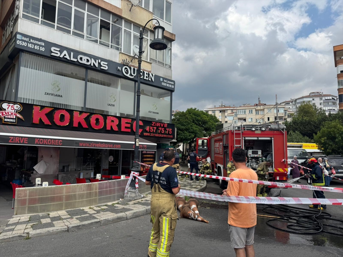Maltepe'de güzellik salonunda çıkan yangın söndürüldü